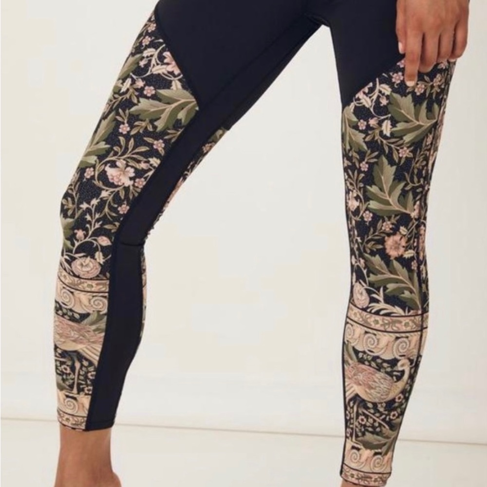 Spell Leggings